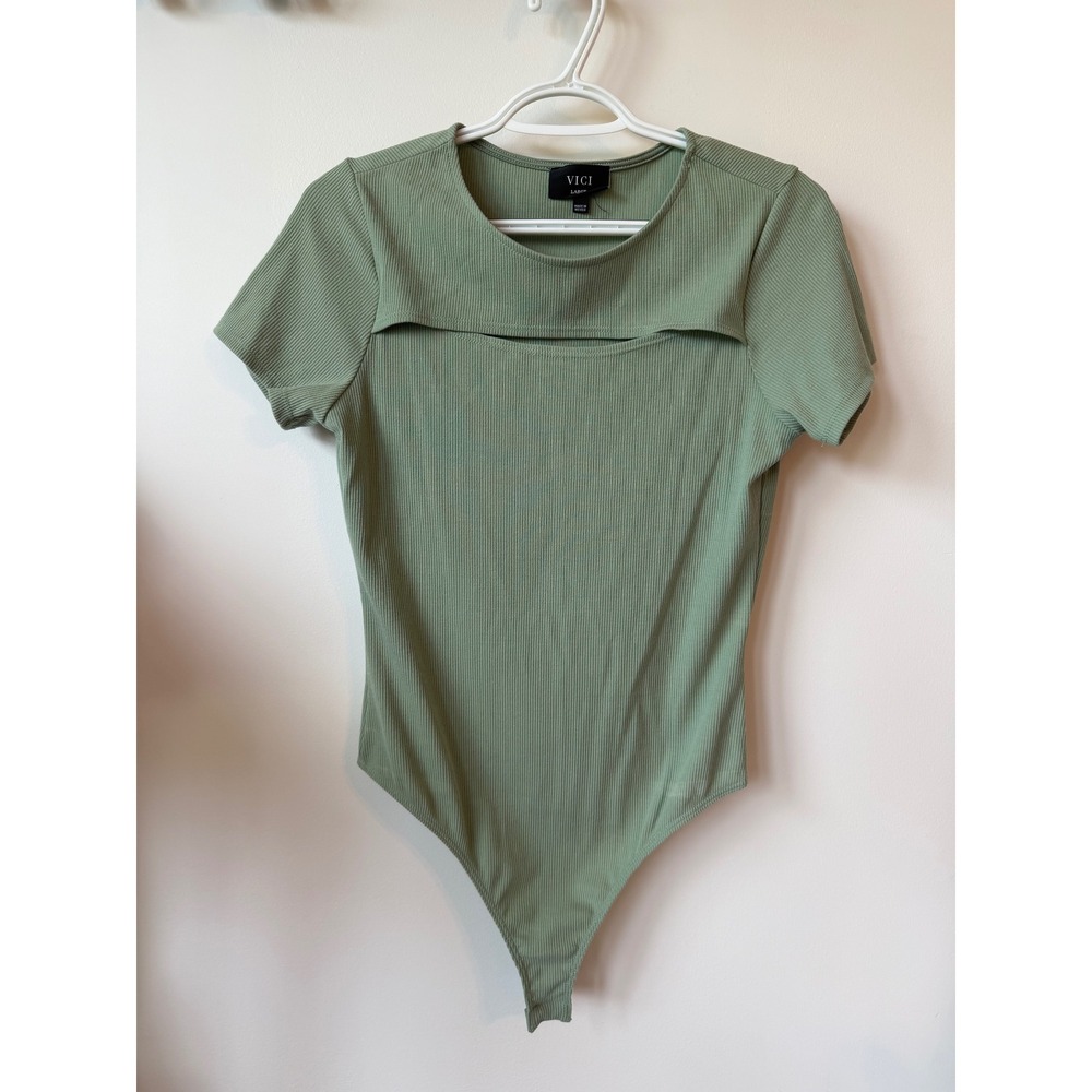 VICI Sage Green Ribbed Short Sleeve Cutout Bodysuit Large